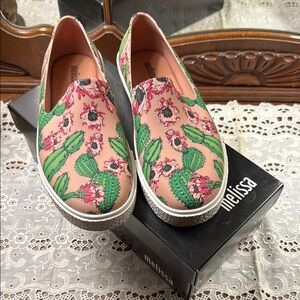 Melissa Women's Ground III Cactus Print Slip-On Shoes - Pink and Green Size 8